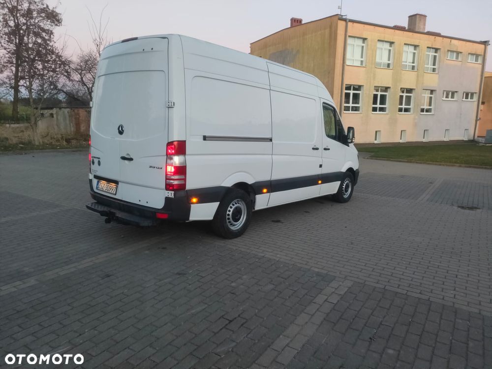 Mercedes-Benz SPRINTER - 7