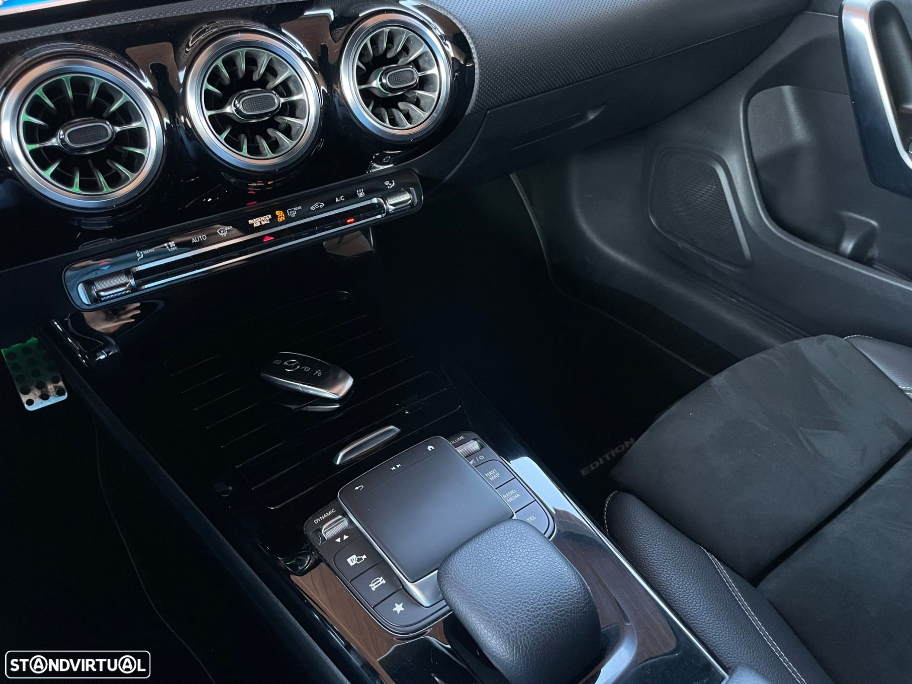 Mercedes-Benz CLA 250 e Shooting Brake AMG Line - 24