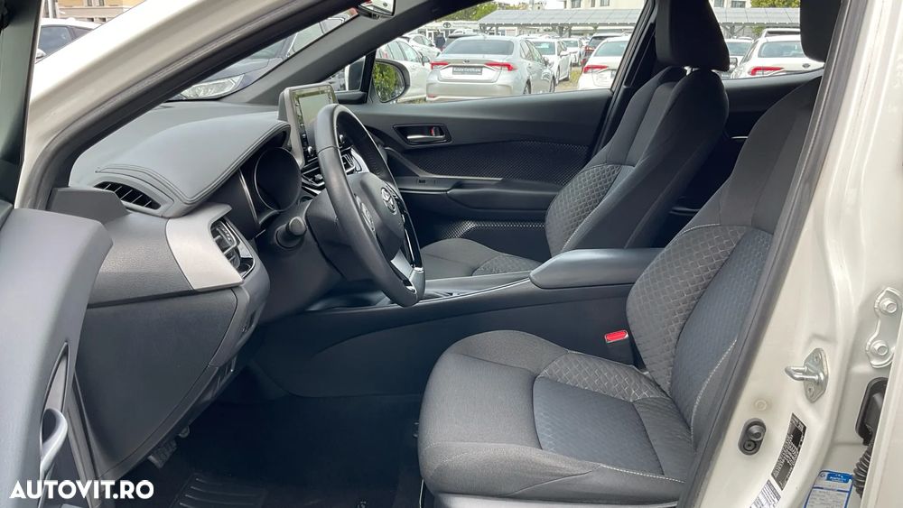 Toyota C-HR 1.8 HSD 122 CP 4x2 CVT Core - 18