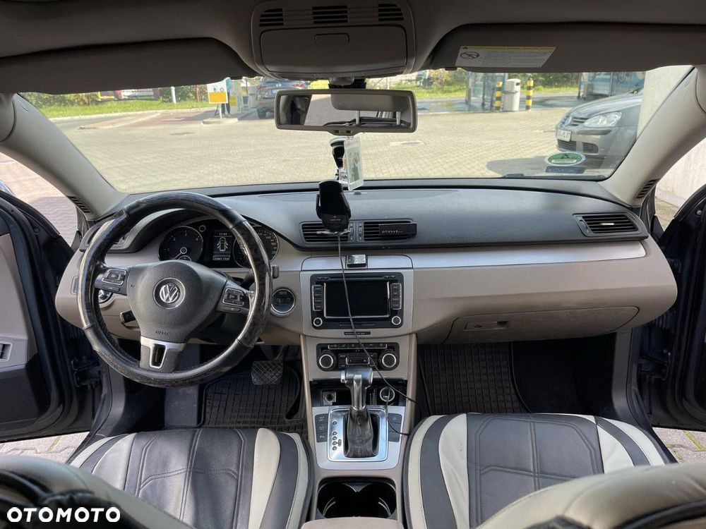 Volkswagen Passat - 24