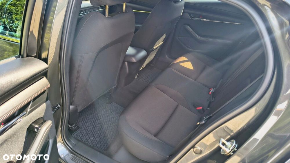 Mazda 3 - 12