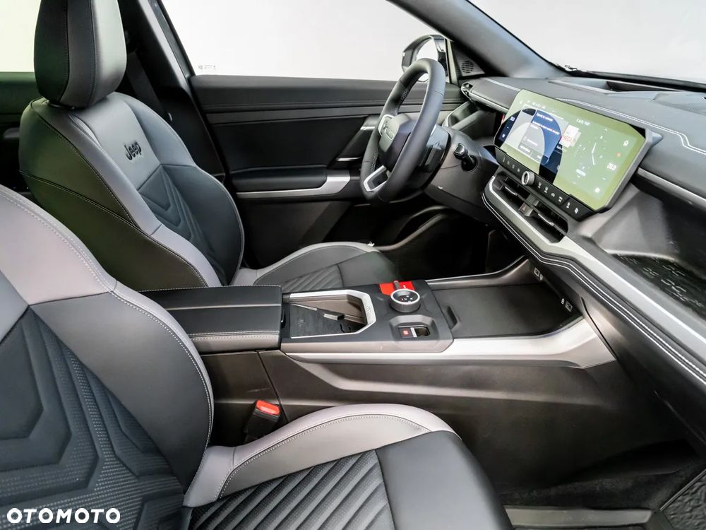 Jeep Compass 1.2 T3 mHEV First Edition FWD DCT - 16