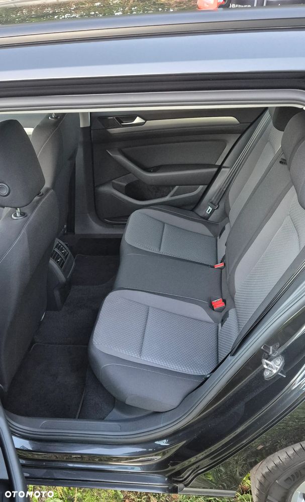 Volkswagen Passat 1.5 TSI EVO Essence DSG - 18