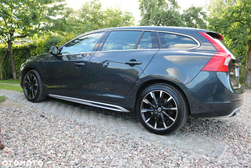 Volvo V60 D5 AWD Geartronic RDesign - 20