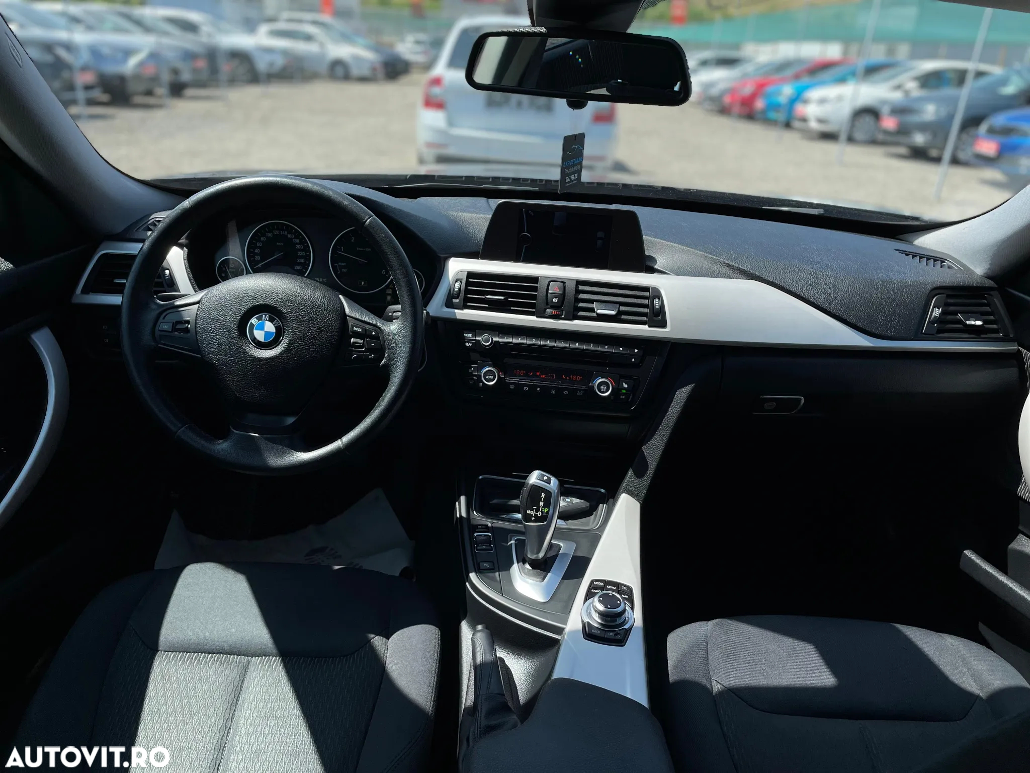 BMW Seria 3 318d GT Aut. Modern Line - 12