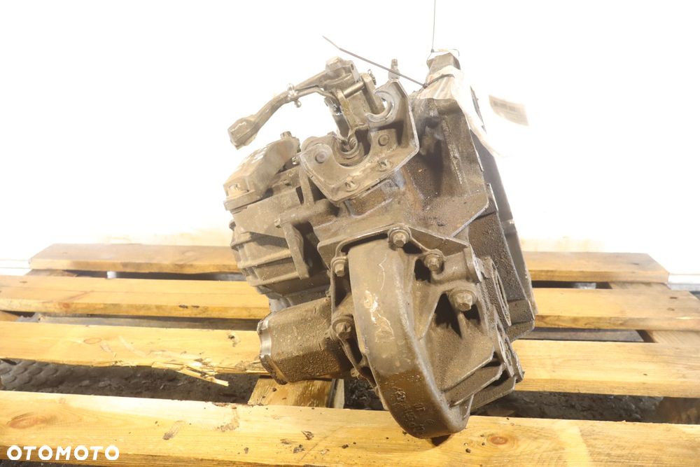 SKRZYNIA BIEGÓW 6 BIEGOWA OPEL ASTRA H 1.9CDTI 55186627 - 3