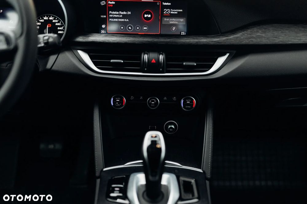 Alfa Romeo Stelvio 2.0 Turbo Q4 - 26