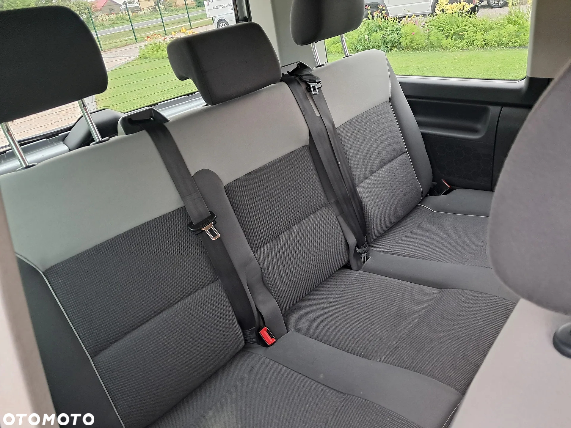 Volkswagen Multivan - 14
