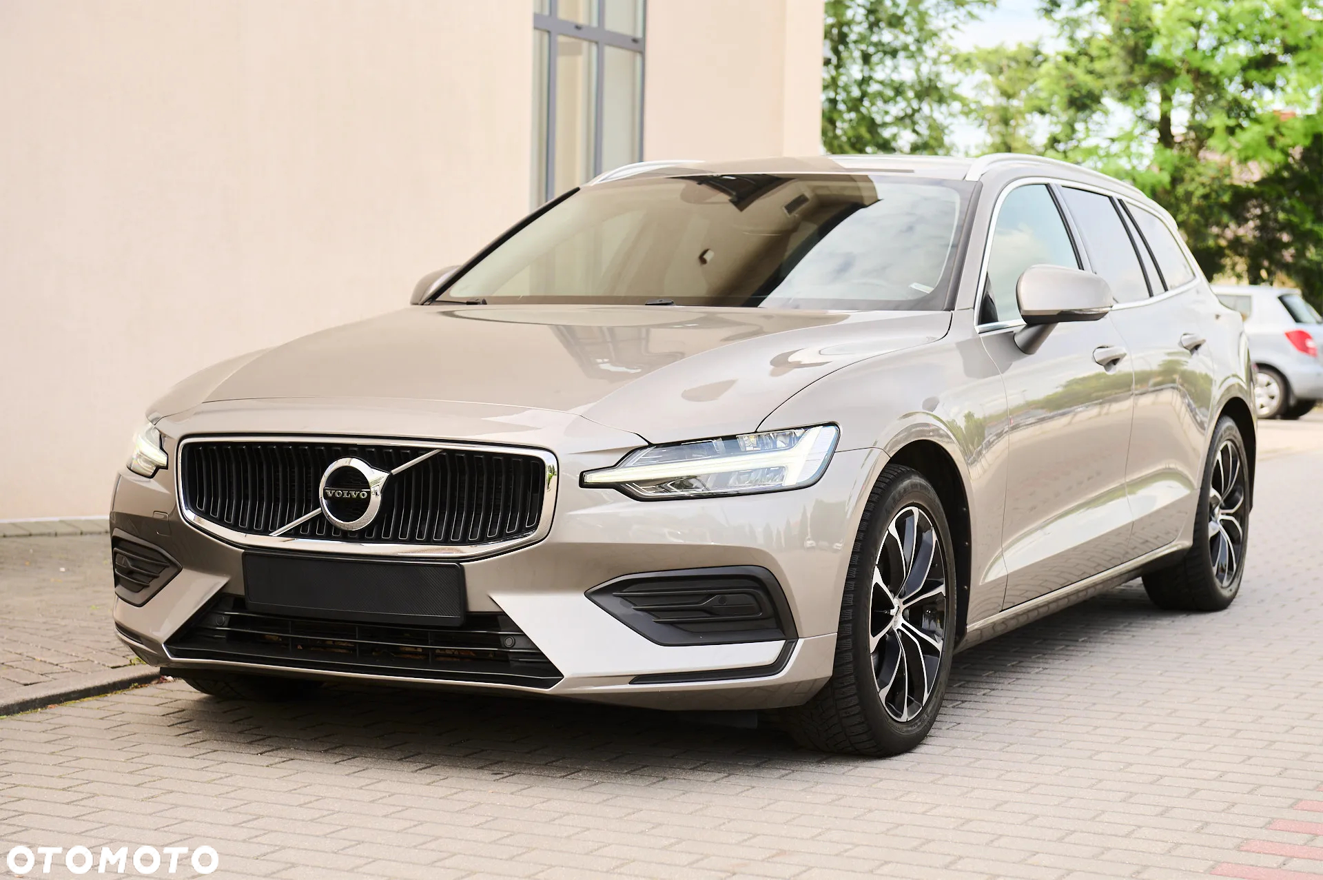Volvo V60 D3 Momentum Pro - 11