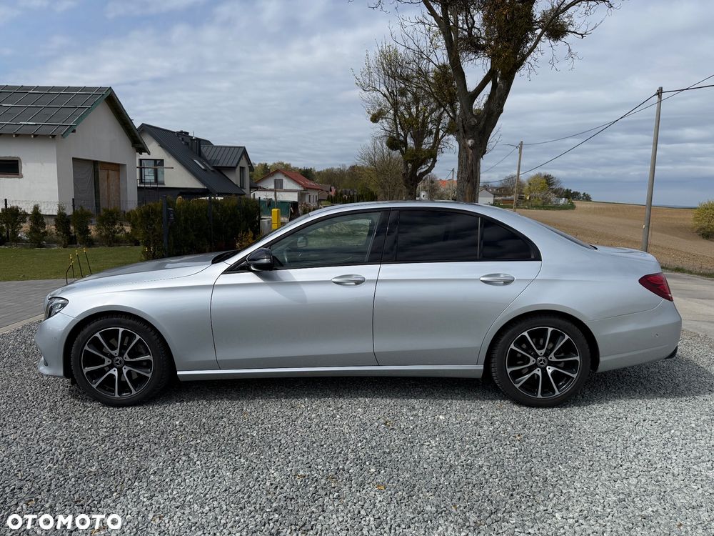 Mercedes-Benz Klasa E 220 d 9G-TRONIC Sportstyle Edition - 12
