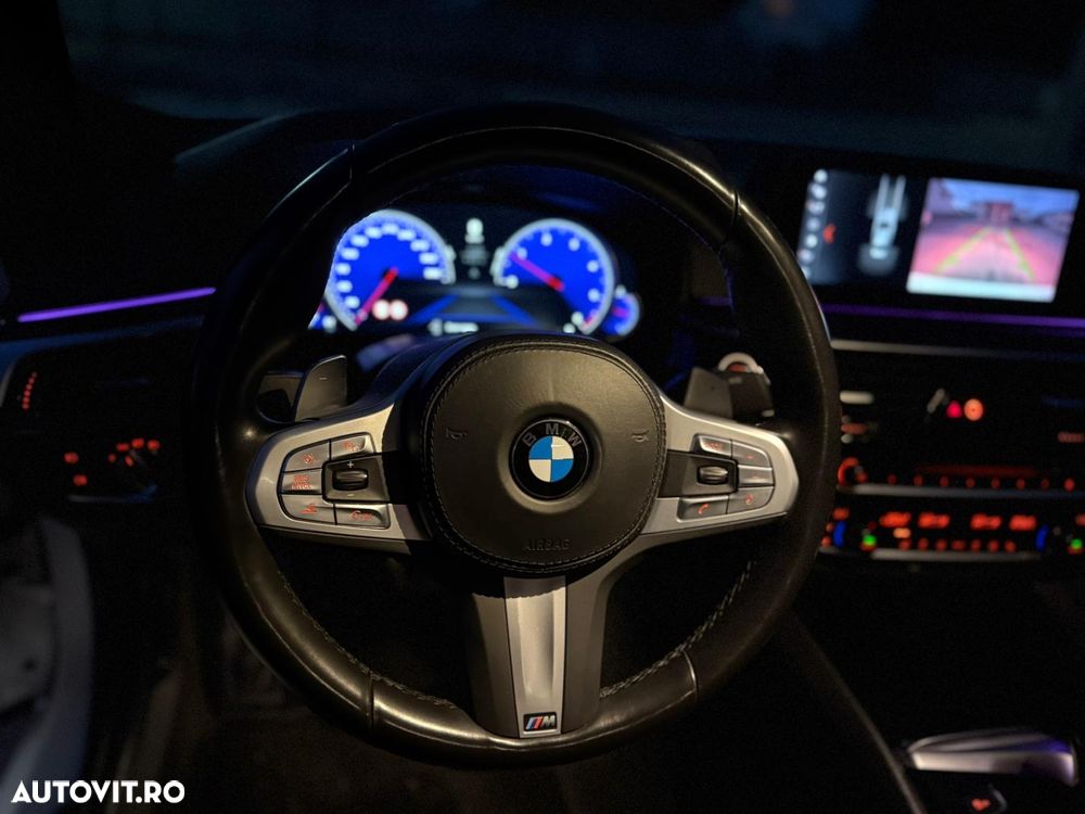 BMW Seria 5 520d Aut. M Sport Edition - 7