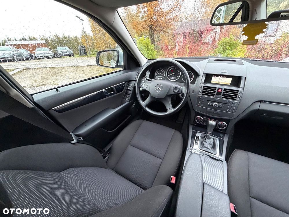 Mercedes-Benz Klasa C 180 T Kompressor Automatik Classic - 12