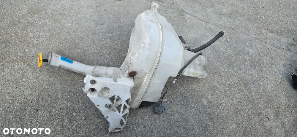 Zbiornik spryskiwaczy pompki pod xenon Mazda 5 I 2,0 CITD 2007r 860142-728 - 1