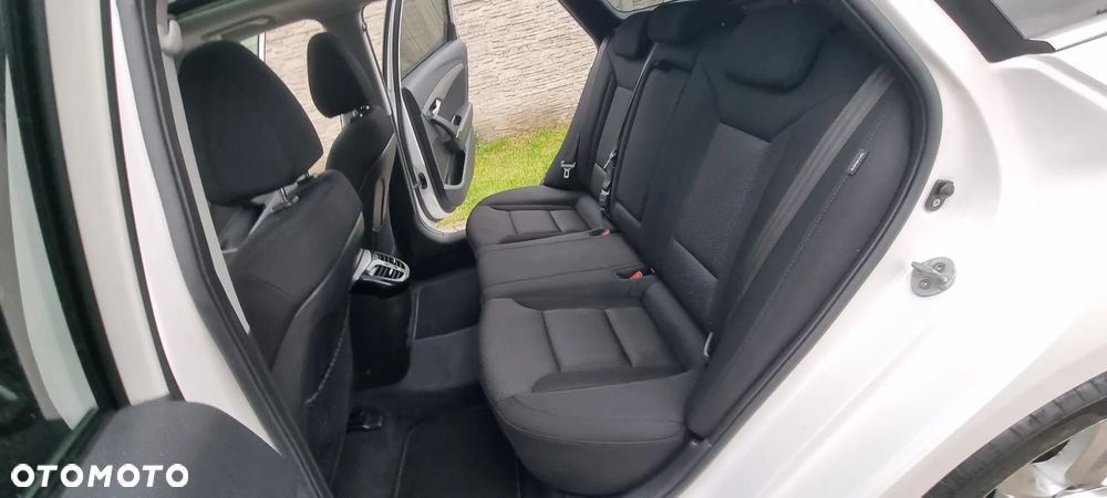 Hyundai i40 2.0 GDI Premium - 26
