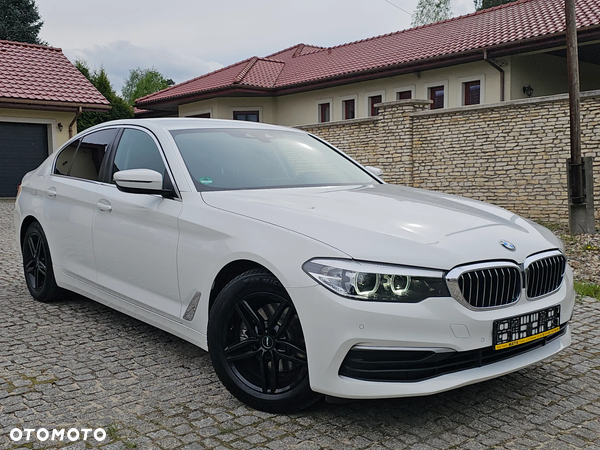BMW Seria 5 520d Efficient Dynamics Edition Luxury Line
