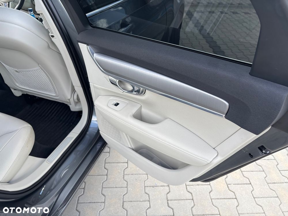 Volvo S90 D4 Momentum - 19