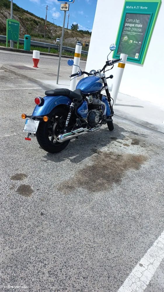 Royal Enfield Super Meteor 650 - 6