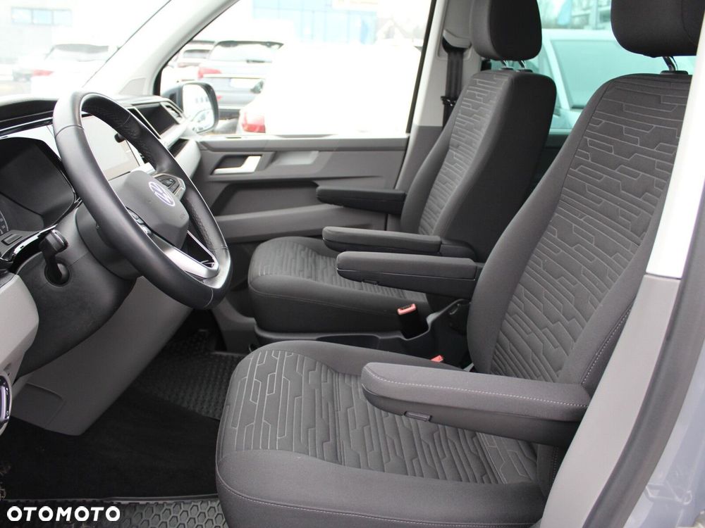 Volkswagen Caravelle - 12
