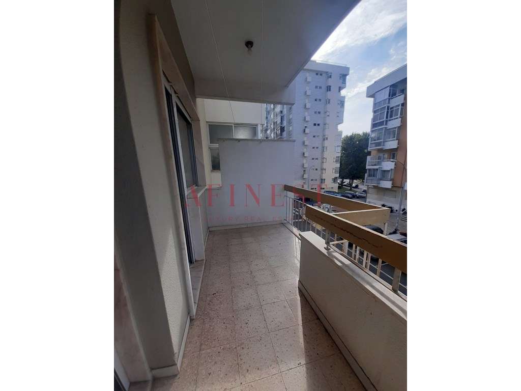 APARTAMENTO T2 EM OEIRAS - Grande imagem: 2/20