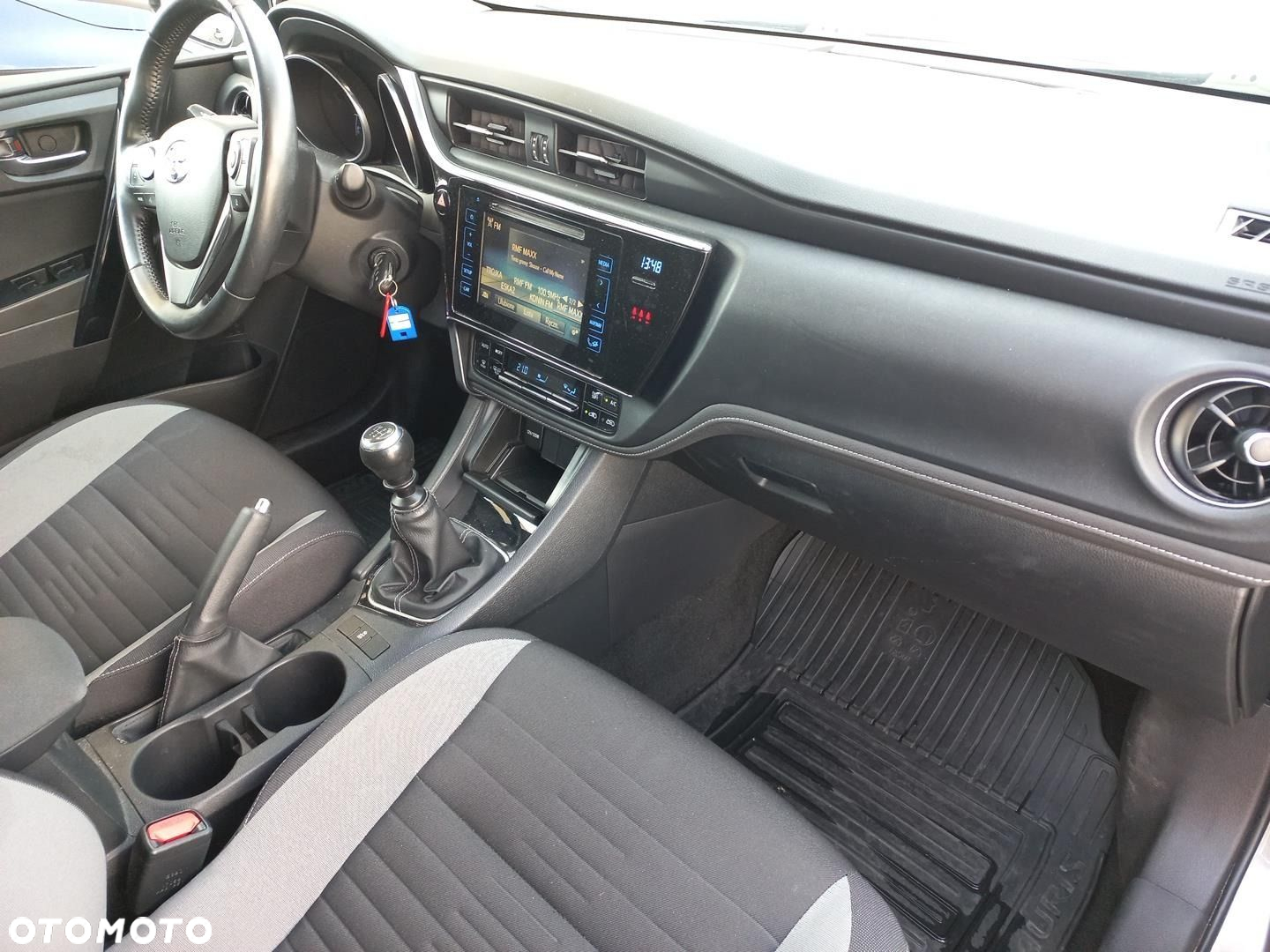 Toyota Auris - 14