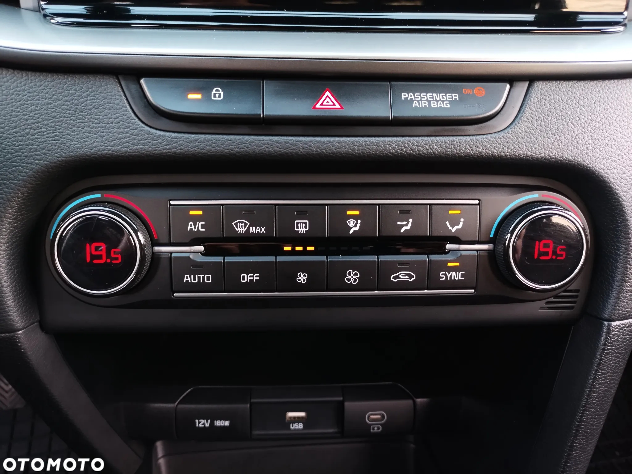 Kia XCeed 1.5 T-GDI M - 10