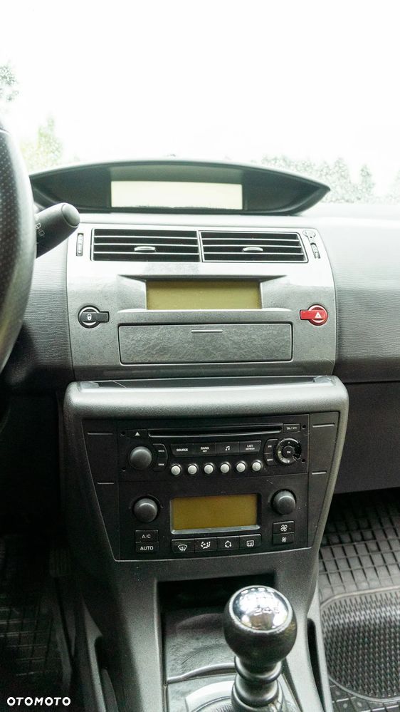 Citroën C4 2.0 HDi SX Pack - 28