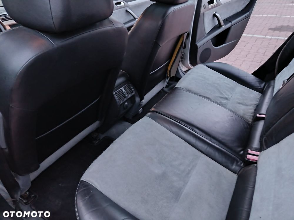 Peugeot 407 HDi 110 Tendance - 21