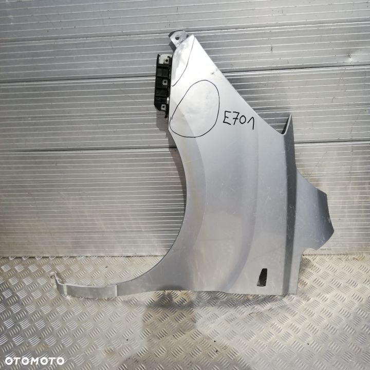 E701 LEWY BŁOTNIK HYUNDAI H1 2007- - 1