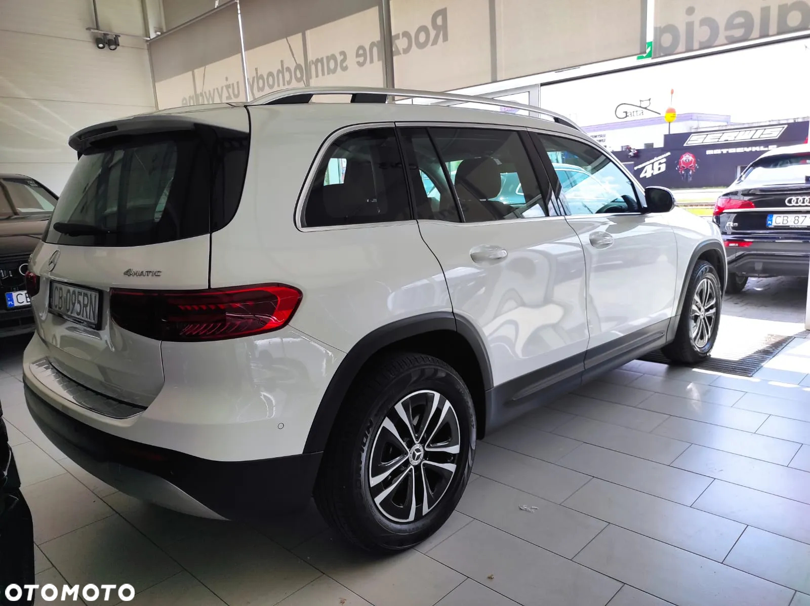 Mercedes-Benz GLB ver-200-d-4--matic-8g--dct - 3