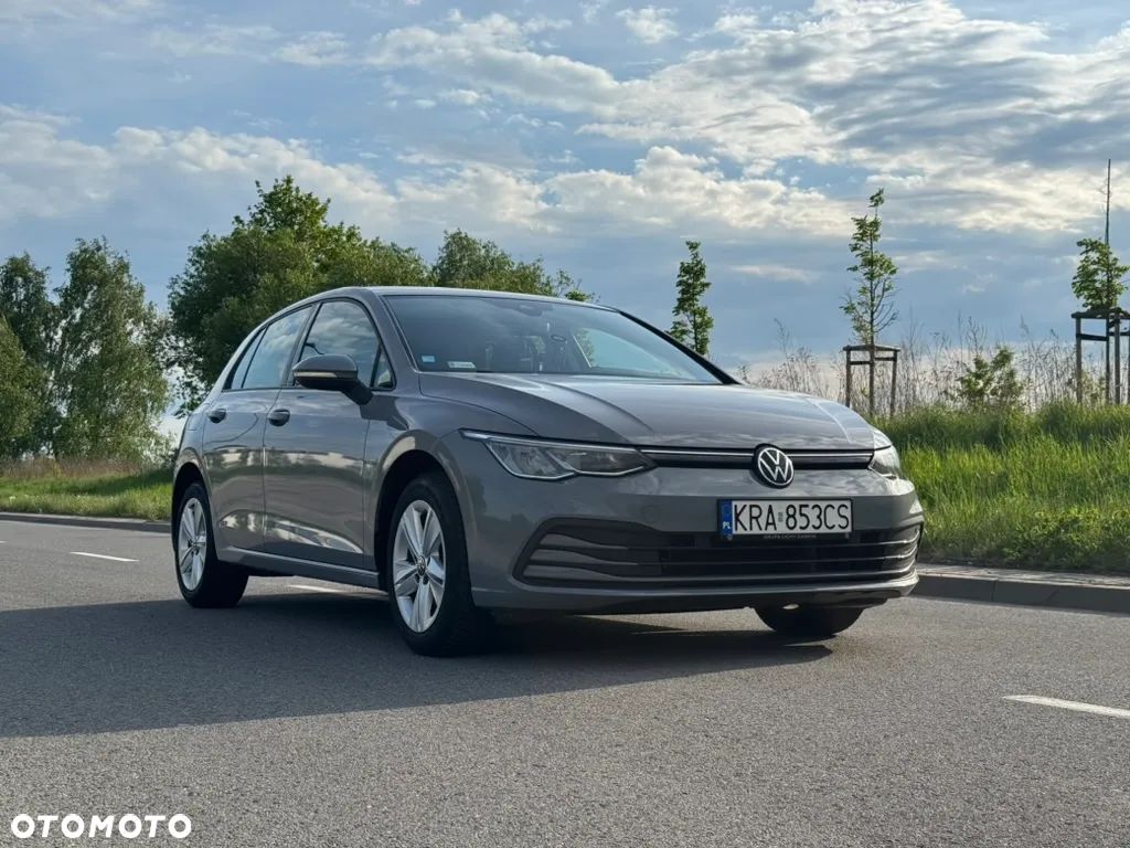 Volkswagen Golf - 1