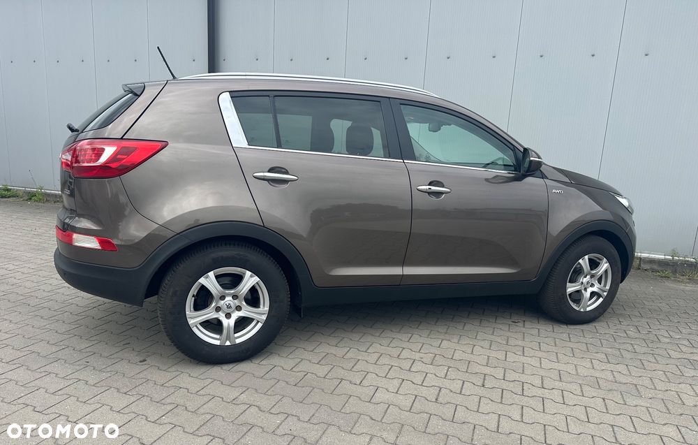 Kia Sportage 2.0 CRDI XL - 8