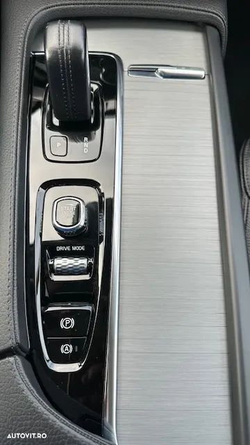 Volvo XC 90 Recharge T8 eAWD R-Design Expression - 26