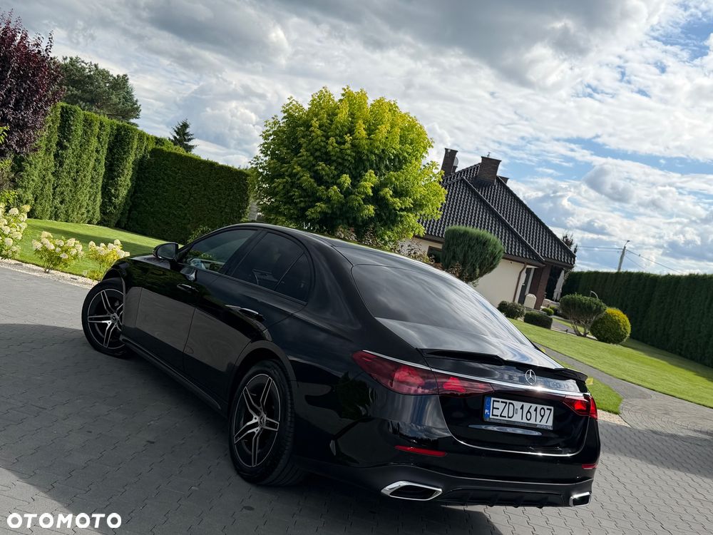 Mercedes-Benz Klasa E 220 d mHEV 4-Matic AMG 9G-Tronic - 31