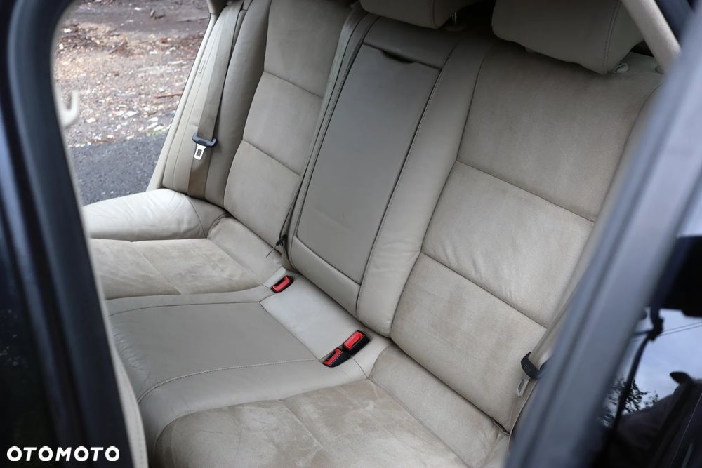 Audi A6 Avant - 29