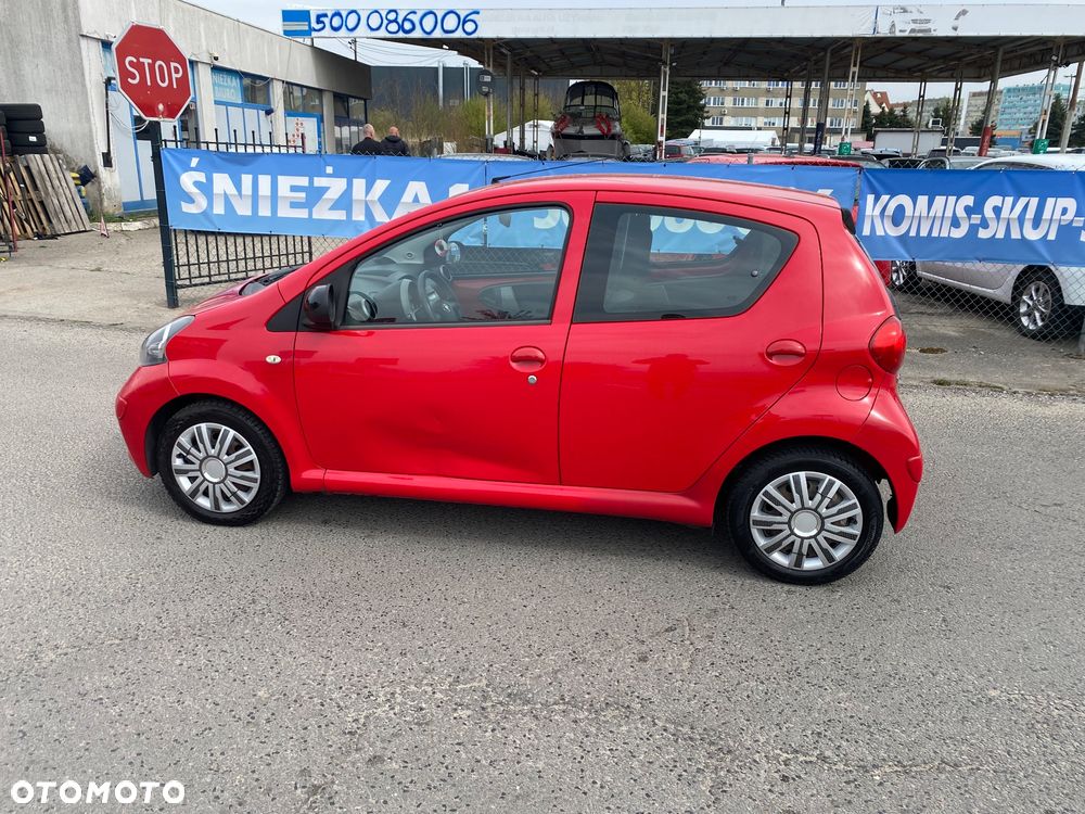 Toyota Aygo City - 16