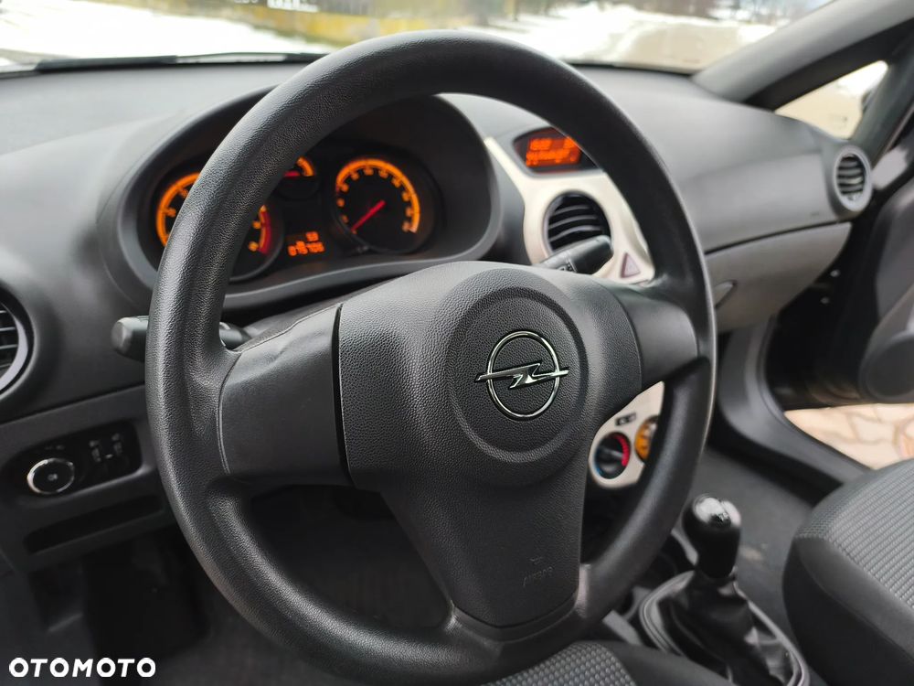 Opel Corsa - 22