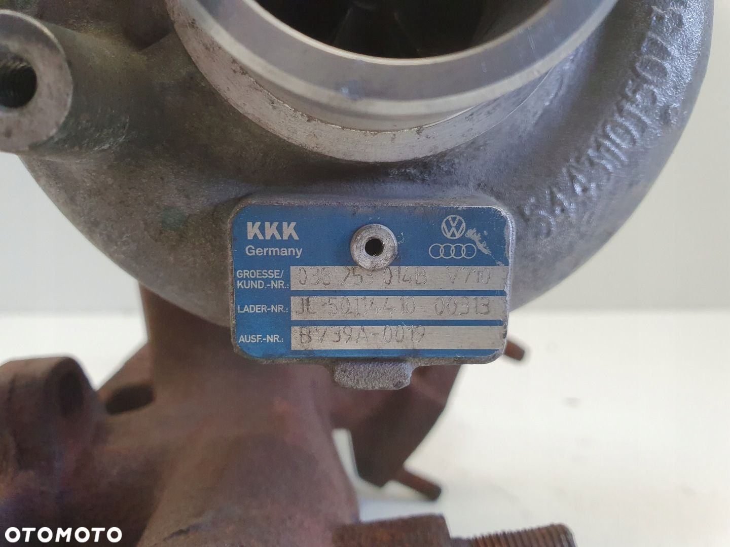 VW Golf V 1.9 TDI TURBOSPRĘŻARKA turbo 038253014B - 4