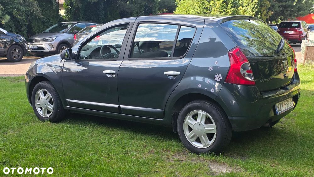 Dacia Sandero 1.6 Laureate - 4