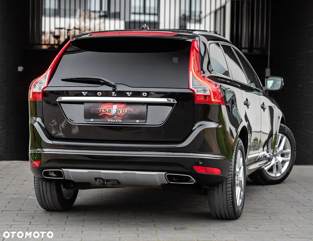 Volvo XC 60 D5 AWD Geartronic Summum - 6