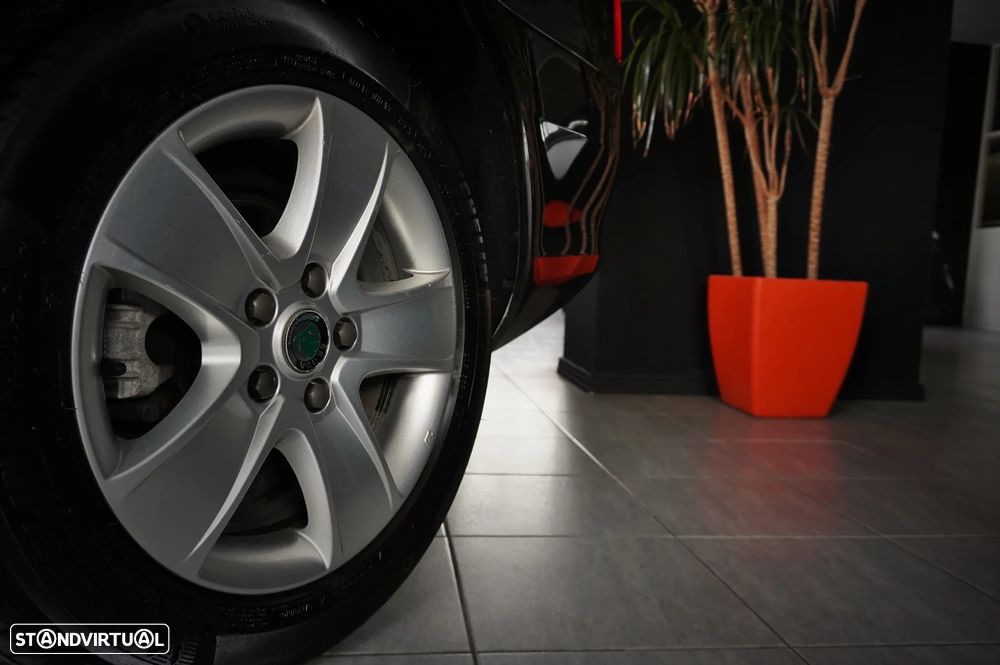 Skoda Octavia Break 1.6 TDi Elegance Pack - 28