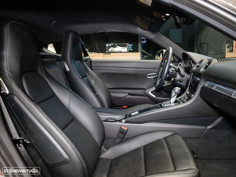 Porsche 718 Cayman 2.0 PDK - 32