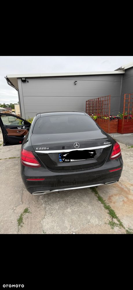Mercedes-Benz Klasa E 220 d 4-Matic 9G-TRONIC - 1