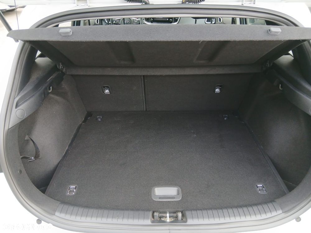 Kia Ceed 1.4 T-GDI M DCT - 20
