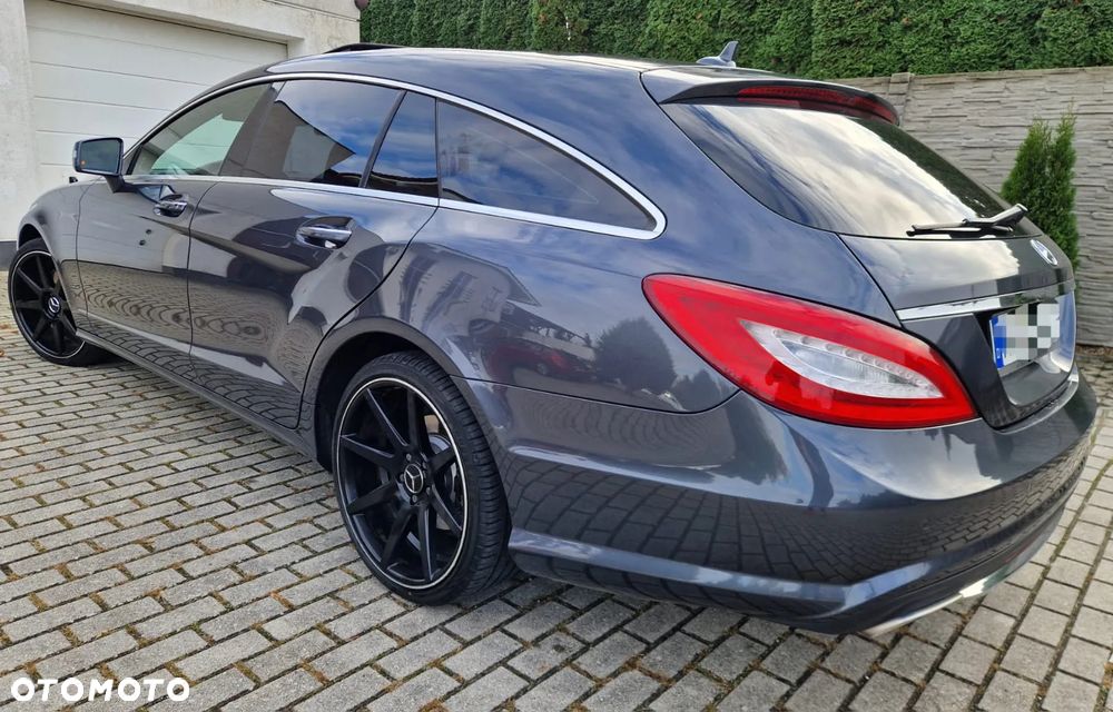 Mercedes-Benz CLS Shooting Brake 350 CDI DPF BlueEFFICIENCY 7G-T Edition 1 - 4
