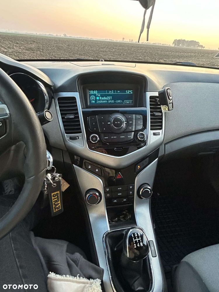 Chevrolet Cruze - 4