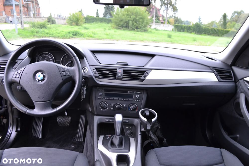 BMW X1 sDrive18d xLine - 17