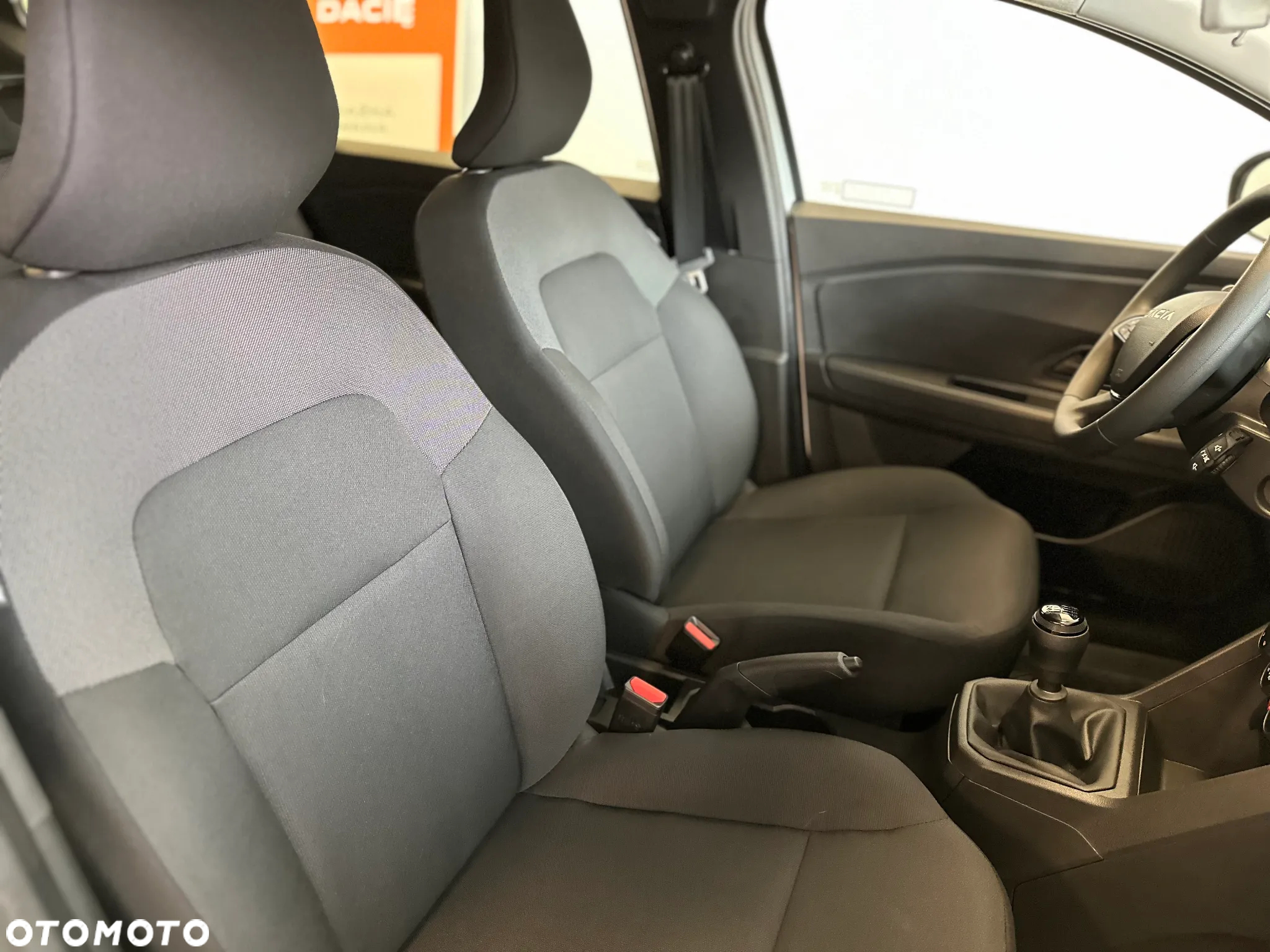 Dacia Jogger 1.0 TCe Essential - 6