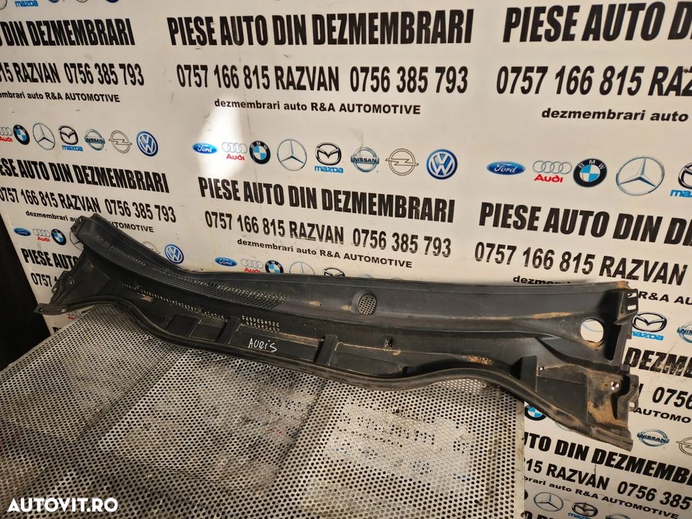 Grila Stergatoare Toyota Auris An 2015-2016-2017-2018 Facelift Volan Stanga Cod - - Dezmembrari Ara - 2