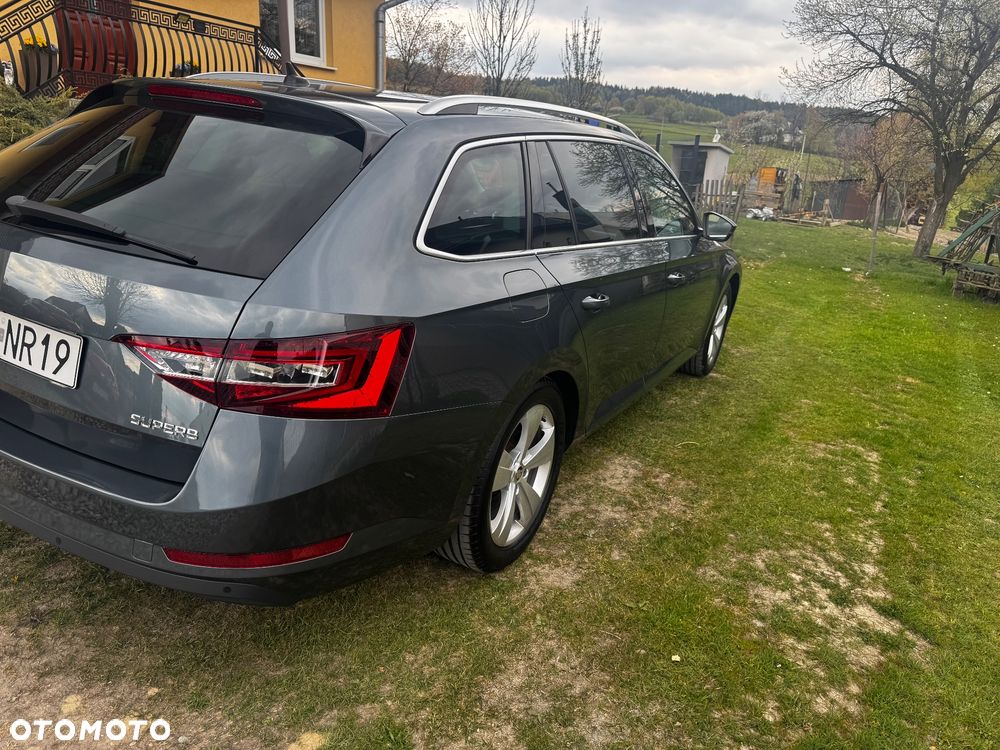 Skoda Superb 2.0 TDI Style DSG7 - 4