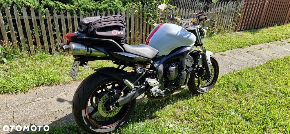 Yamaha FZ6 - 2